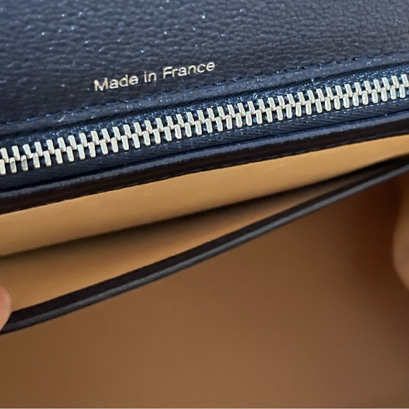 ✨Delvaux Brillant MM Midnight Blue Handbag - Picture 8 of 11